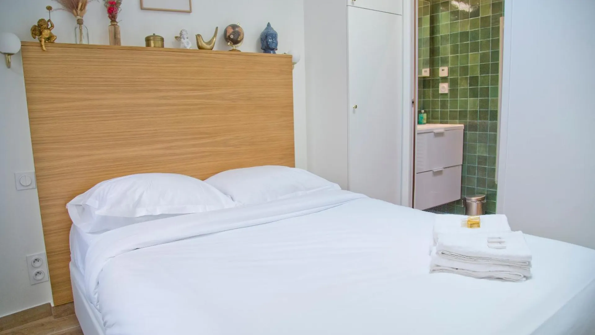 Perfect Modern Saint Germain - 1 * Paris